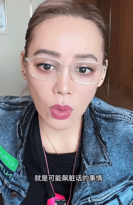 宁静直播辟谣《花少2》打架 称是剪辑把她玩坏了封面图