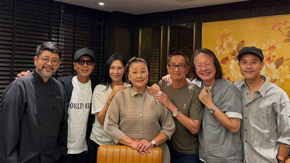 TVB经典剧集班底相隔26年重聚，独欠两女主，钟丽淇近况惹关注封面图