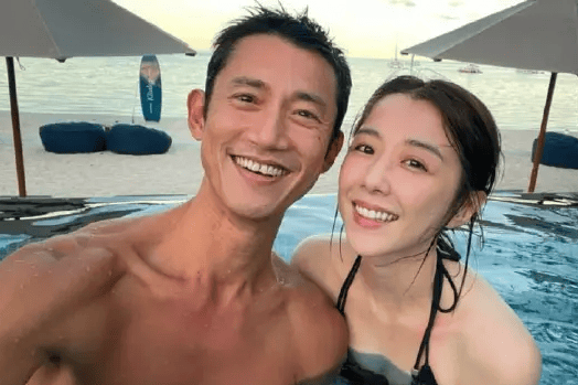 吴慷仁恭喜邵雨薇入围金钟视后：超级棒的，掌声属于你！封面图
