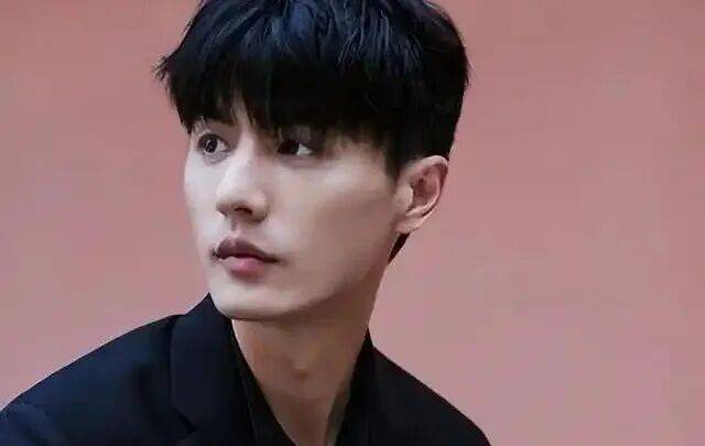 【2026.9.16】王鹤棣的热搜?虞书欣的《云初令》?《现发4》宋亚轩?《话痨小姐》刘畅?艺人处于很稳定状态就是不容易分手?封面图