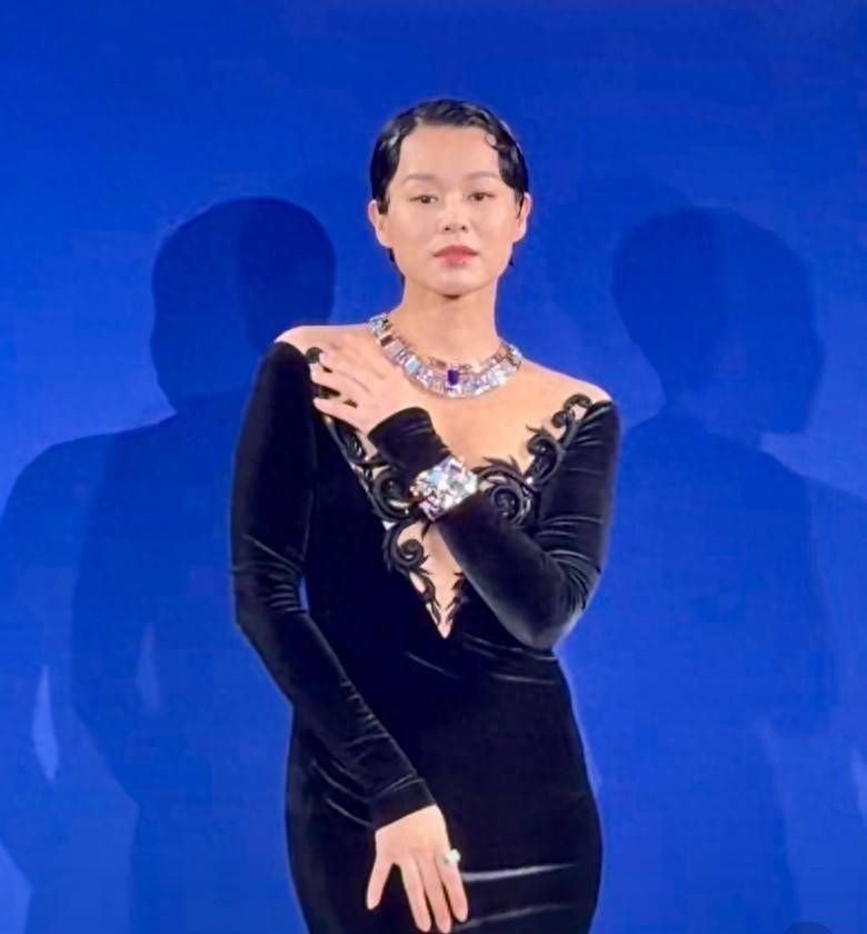 TVB视后深圳拍新剧,与孟子义再次合作,新角色好玩但依然保密封面图