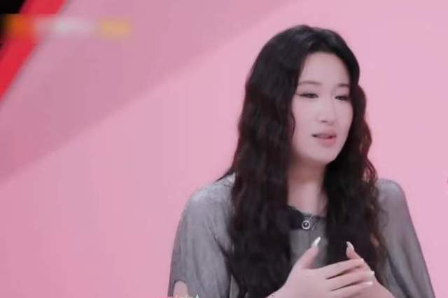 锤娜丽莎发长文，称“别再艾特我关于闺女的内容了，我不想再被气第N遍”封面图