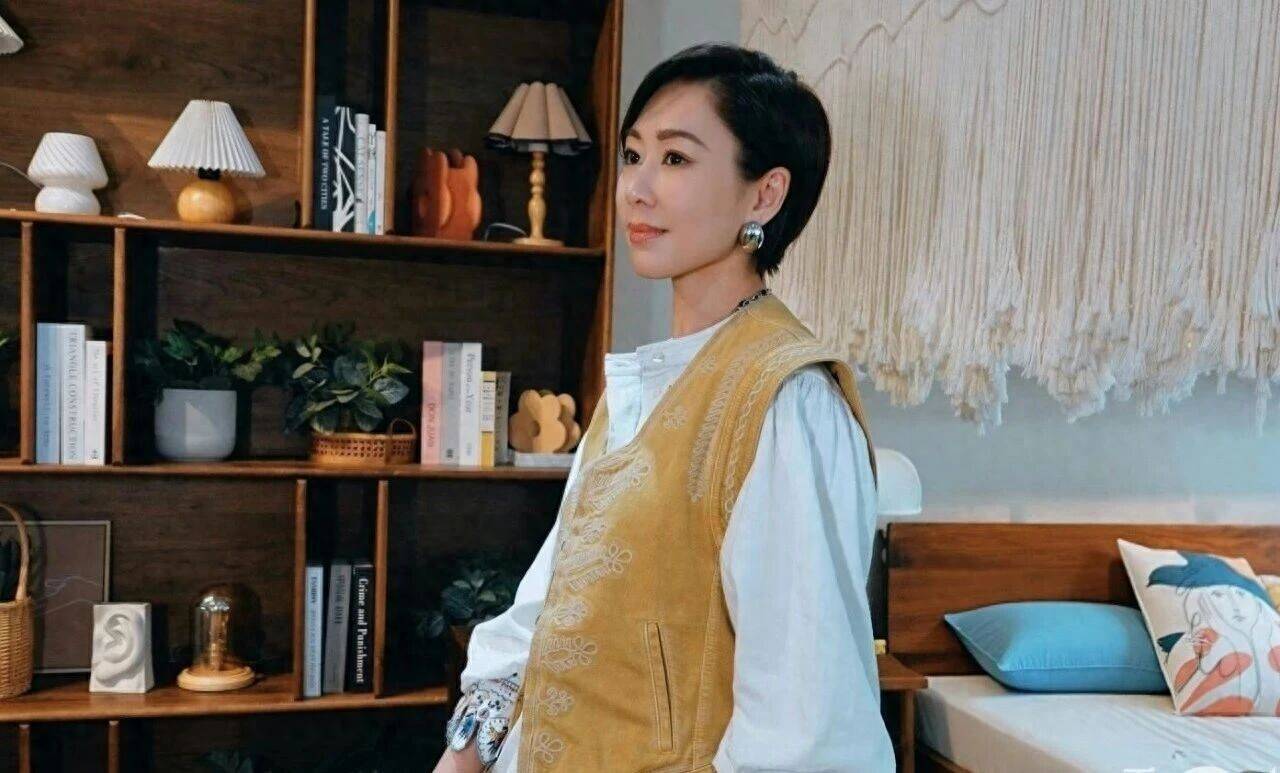 TVB两届视后胡定欣离巢后重新起步，邀约减少，愿从配角做起封面图