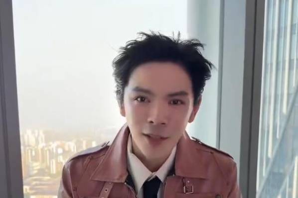 向佐回应“肾脏状态如同70岁”:关于我的肾,真的没有事哈封面图